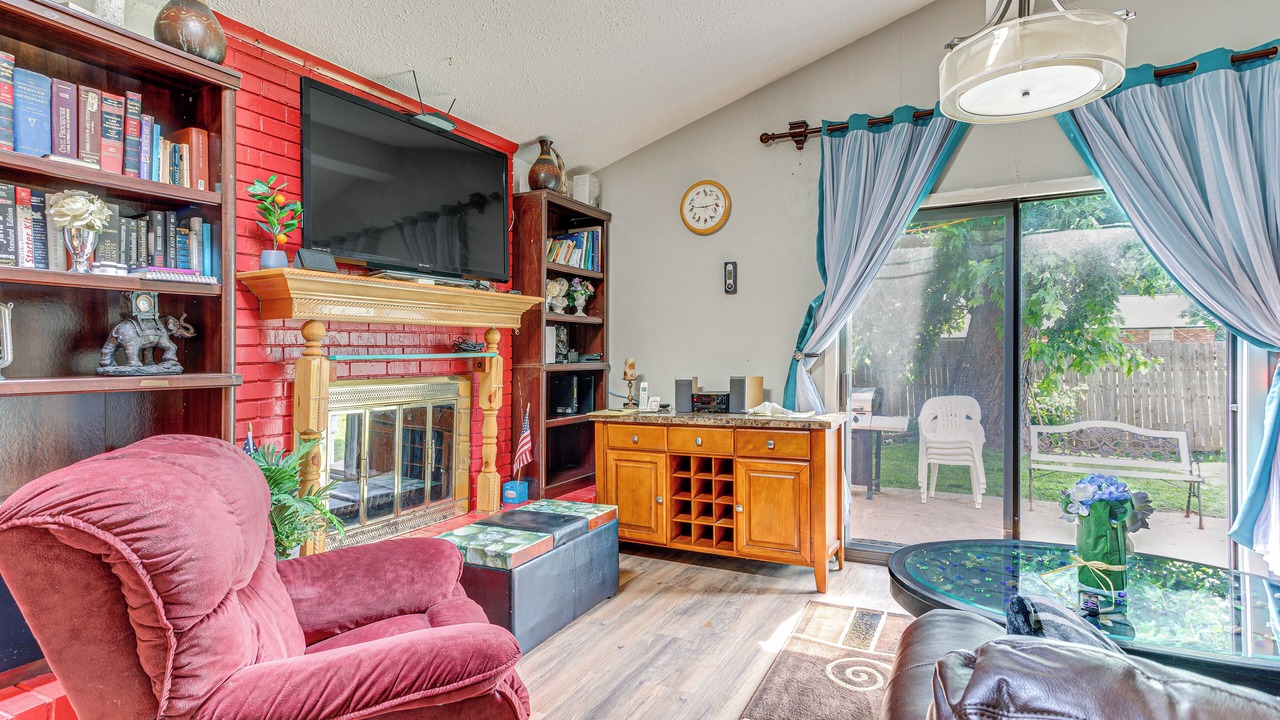 Photo of Livingroom in Central Oklahoma City