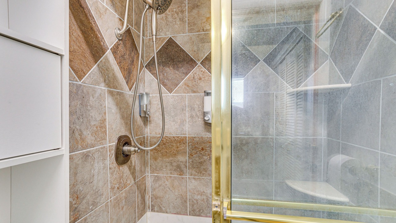 Photo of Bathroom in Central Oklahoma City