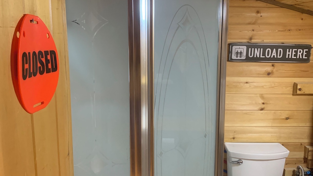 Photo of Bathroom in Warren