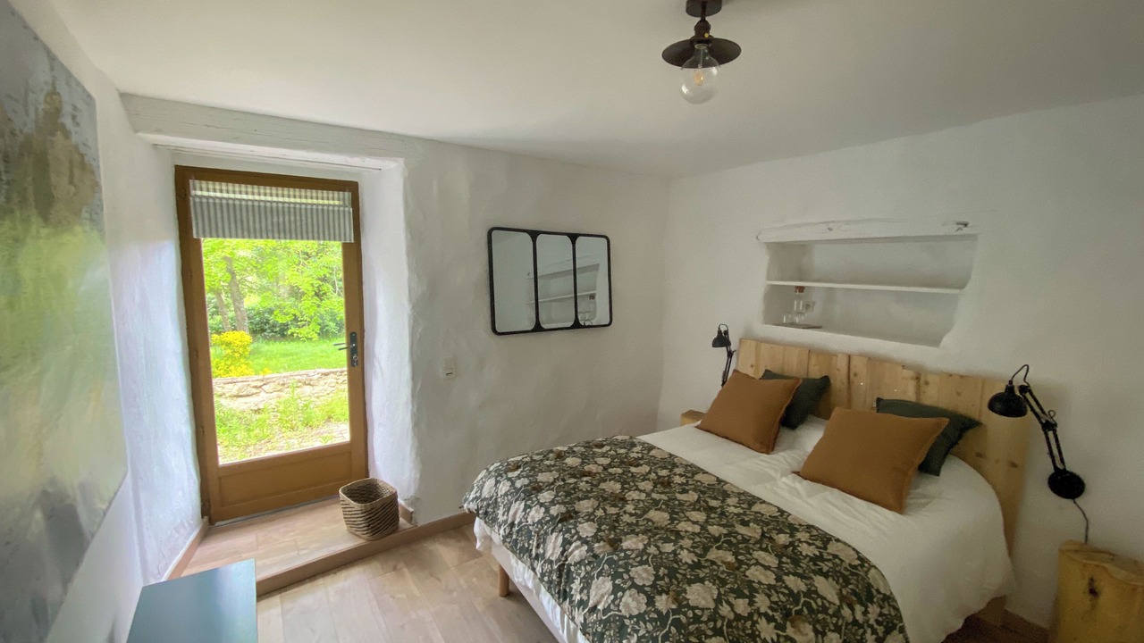 Photo of Bedroom in Villeneuve-la-Comptal