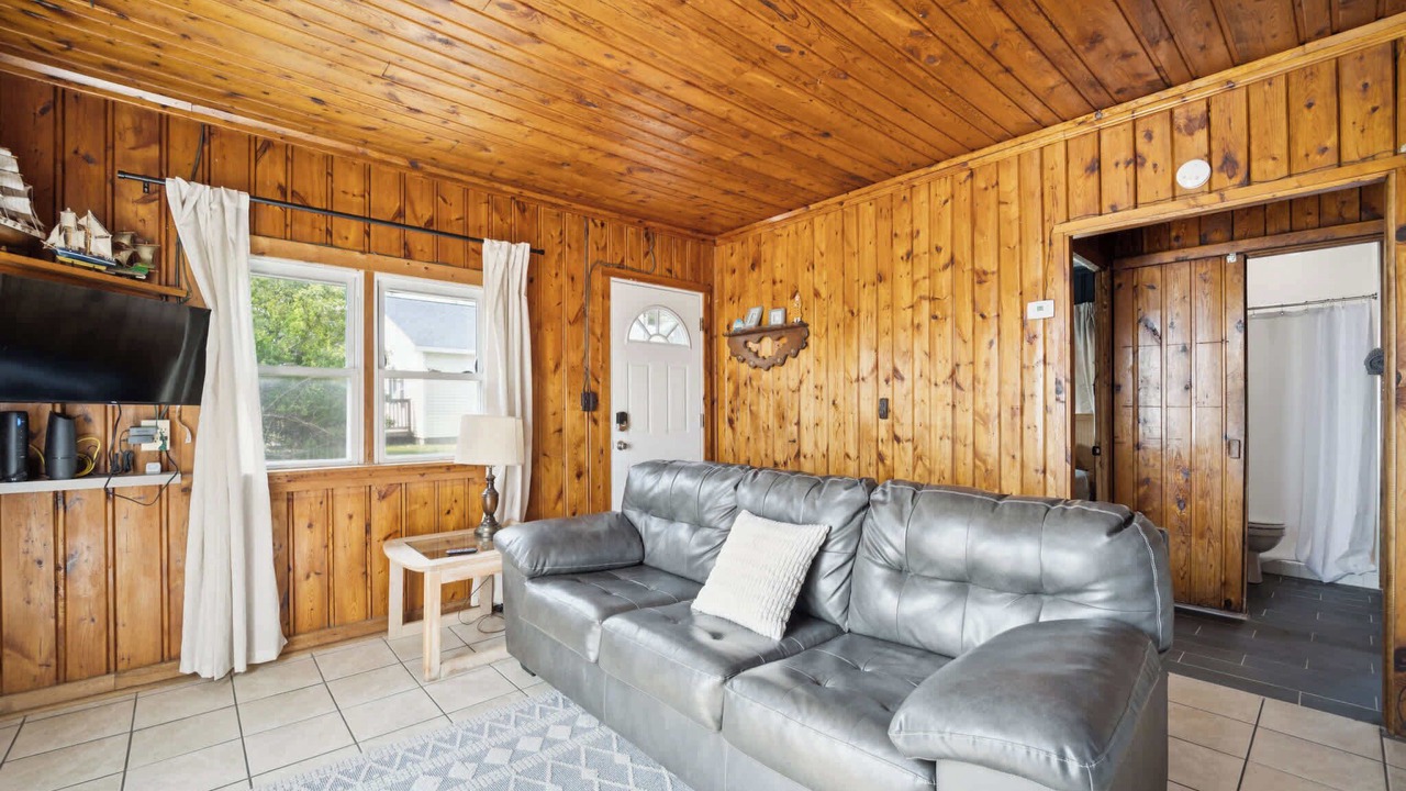 Photo of Livingroom in Oscoda
