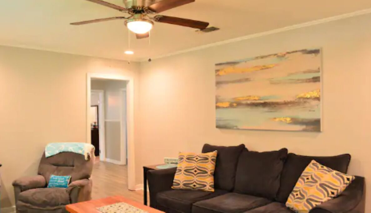 Photo of Livingroom in Hattiesburg