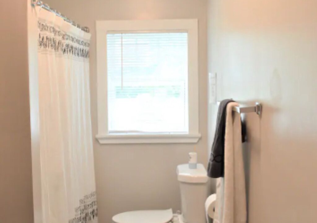 Photo of Bathroom in Hattiesburg