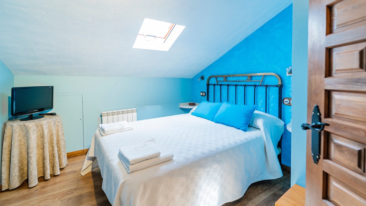 Photo of Bedroom in Canalejas de Penafiel