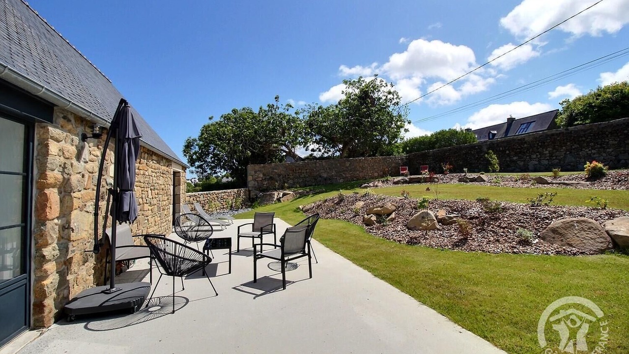 Photo of Patio Balcony in Plougrescant