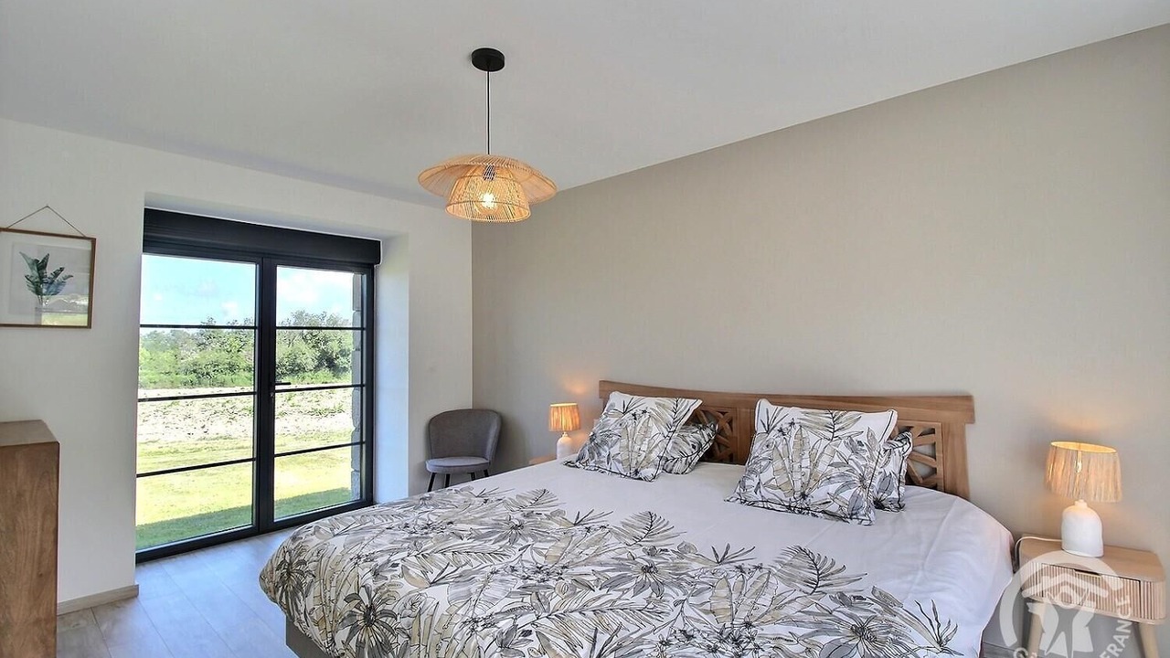 Photo of Bedroom in Plougrescant