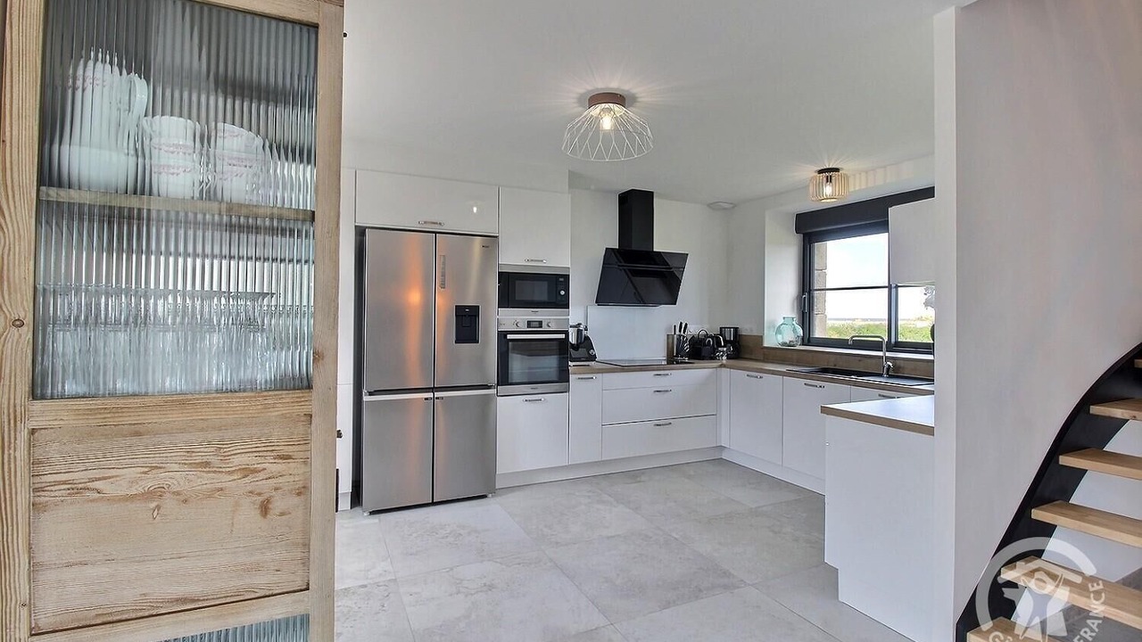 Photo of Kitchen in Plougrescant