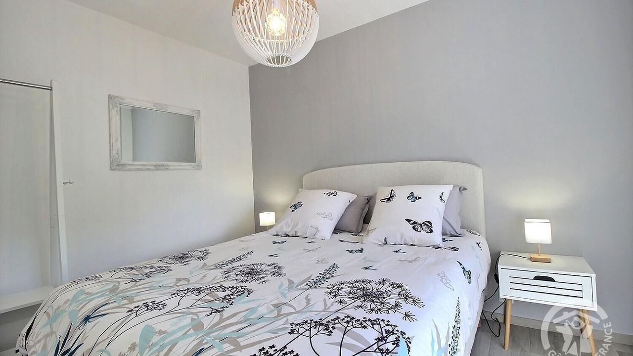 Photo of Bedroom in Plougrescant