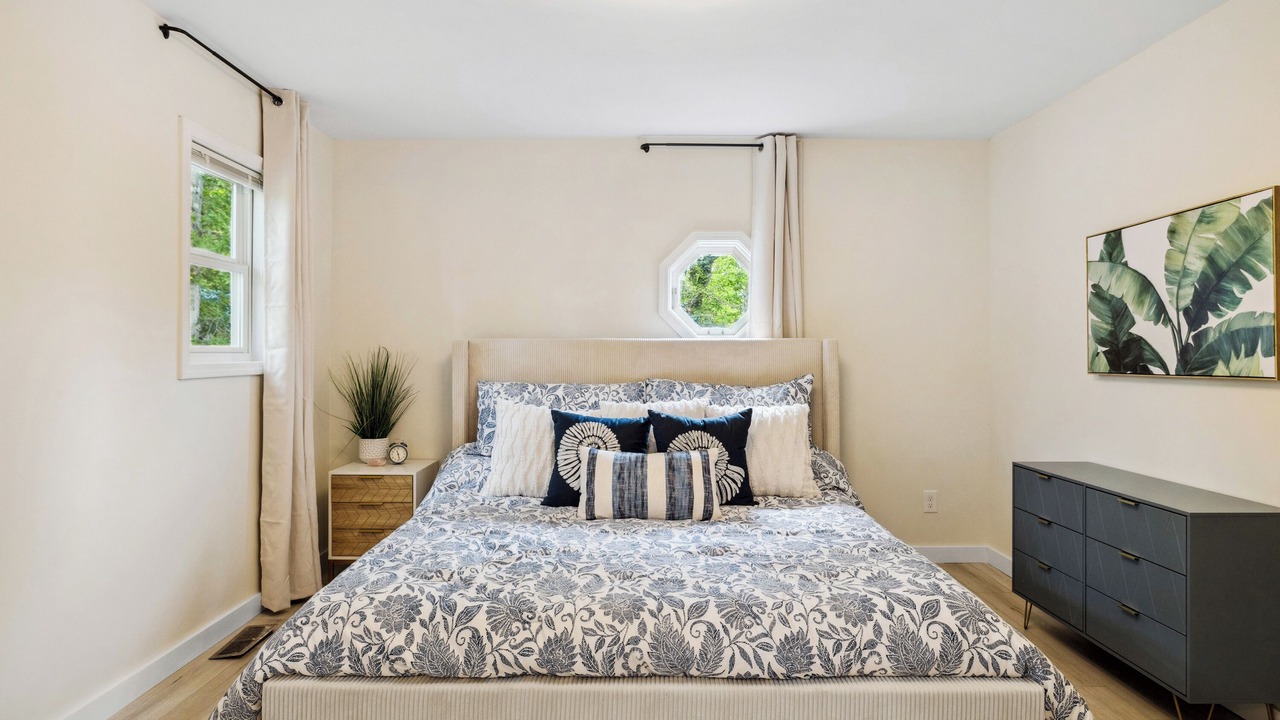 Photo of Bedroom in Friendsville