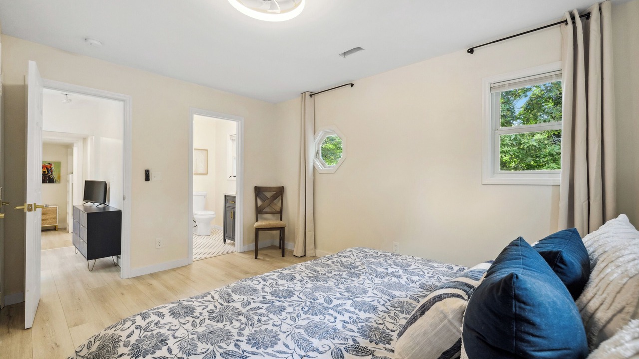 Photo of Bedroom in Friendsville