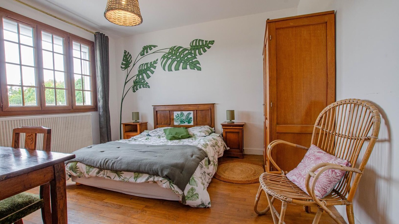 Photo of Bedroom in Rouilly-Sacey