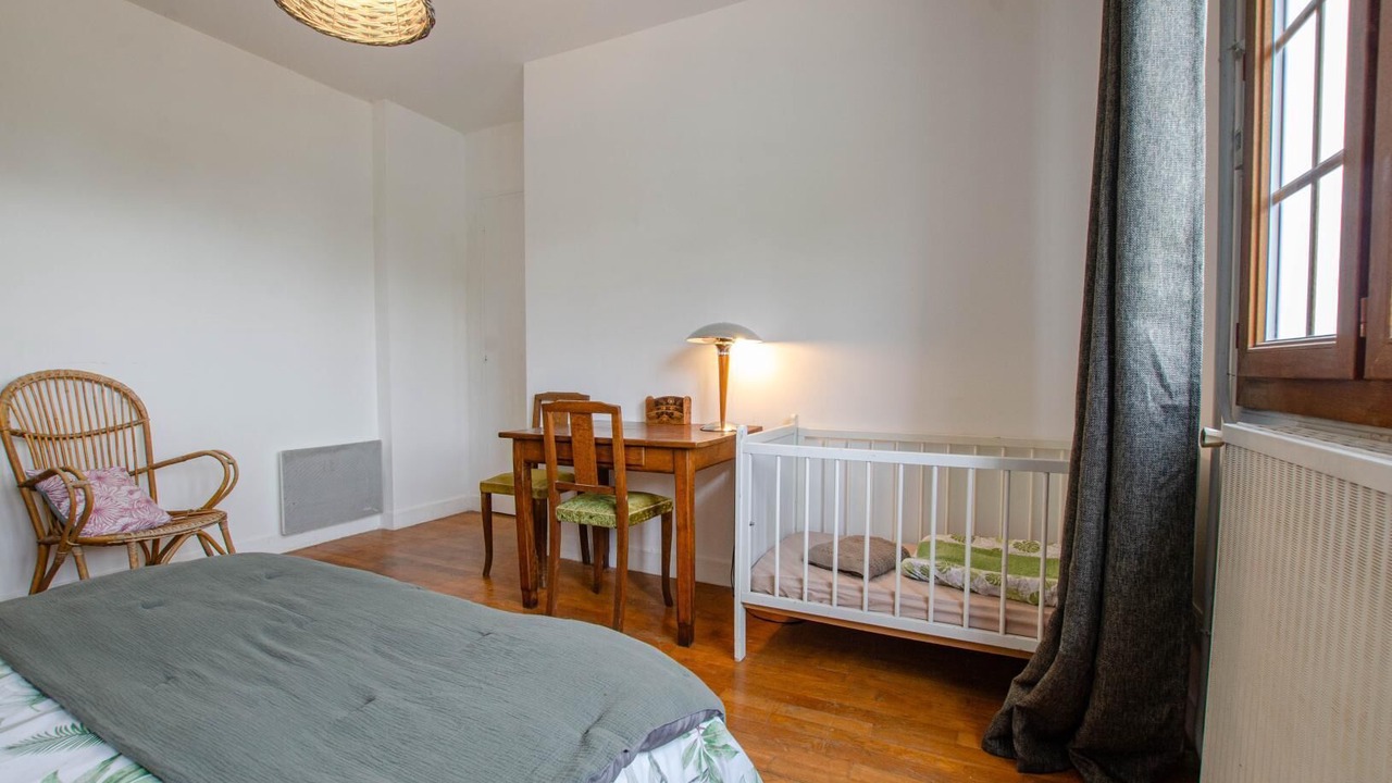 Photo of Bedroom in Rouilly-Sacey