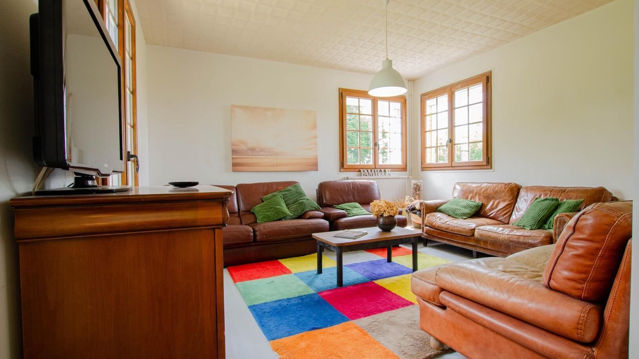 Photo of Livingroom in Rouilly-Sacey