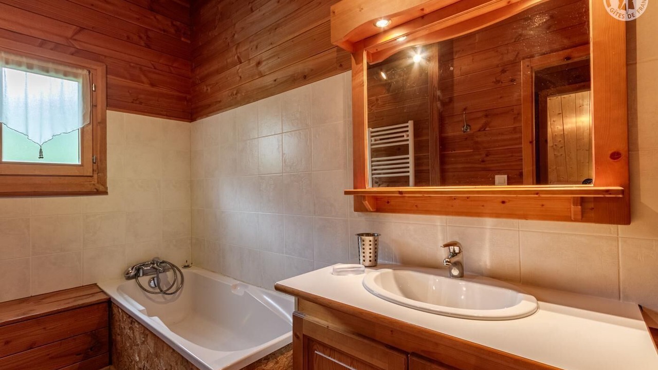 Photo of Bathroom in Les Bottieres