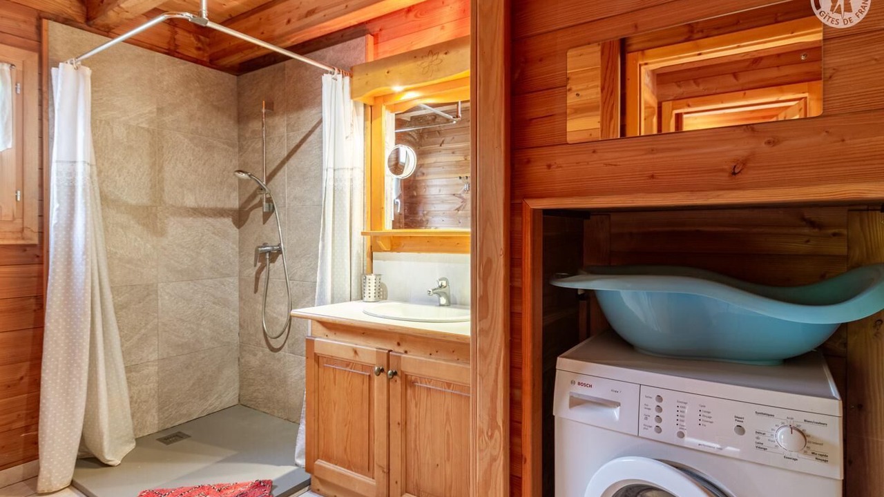 Photo of Bathroom in Les Bottieres