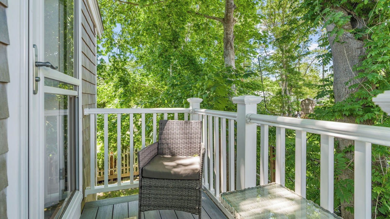 Photo of Patio Balcony in Popponesset