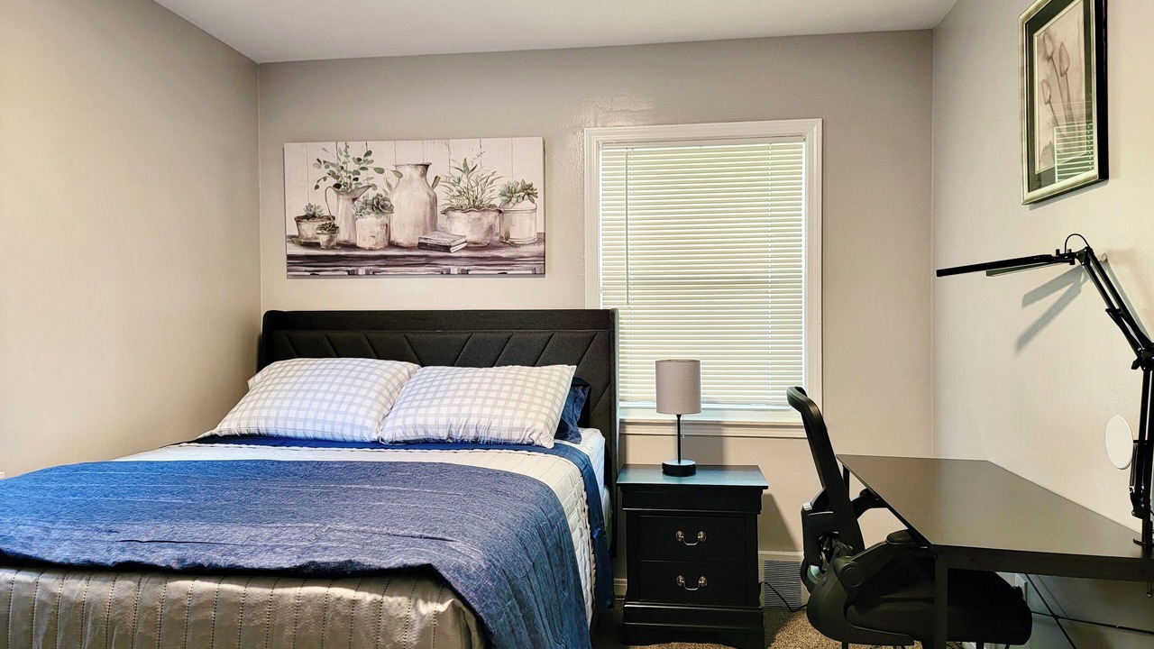Photo of Bedroom in Detroit