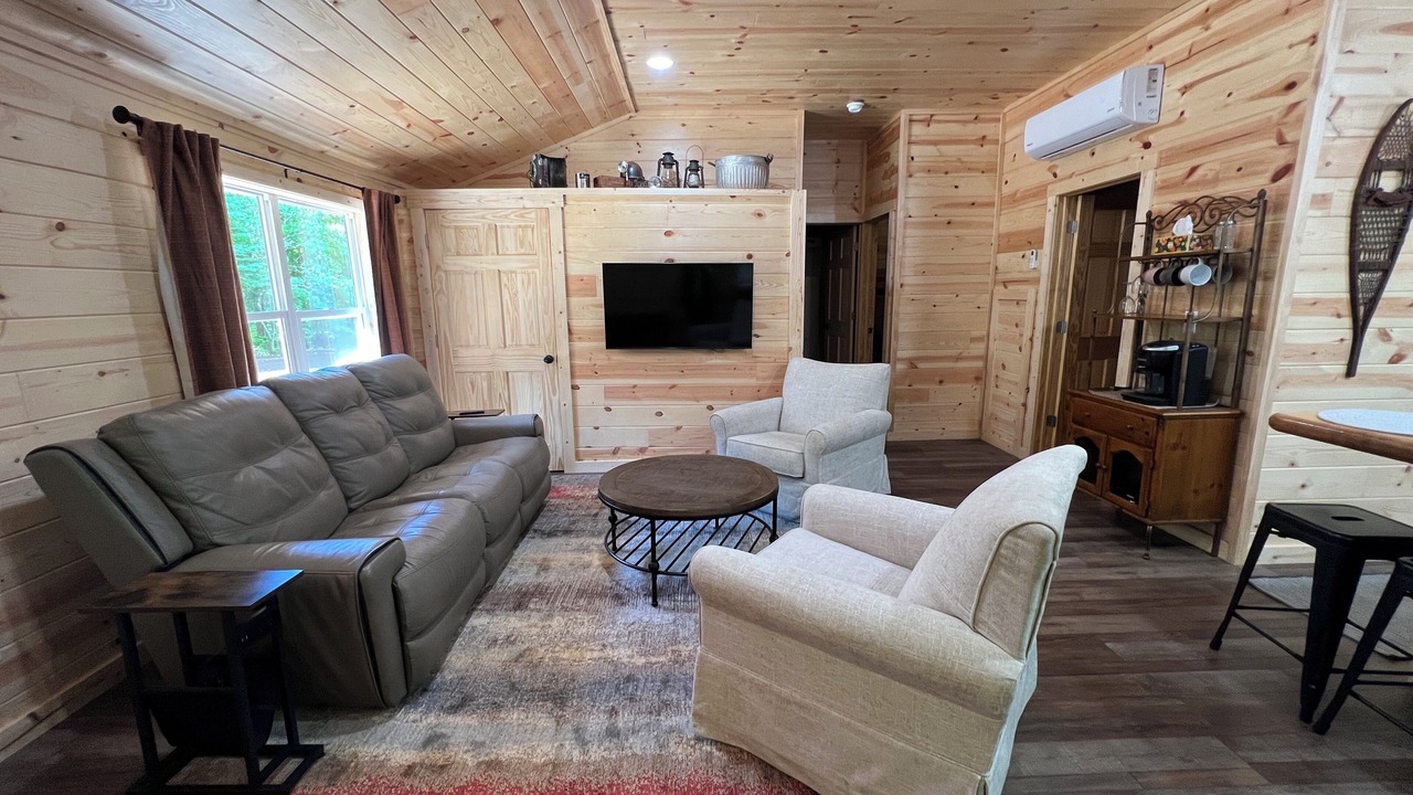 Photo of Livingroom in Munising