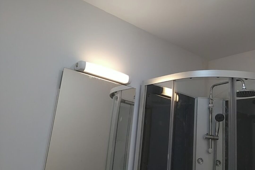 Photo of Bathroom in Fives