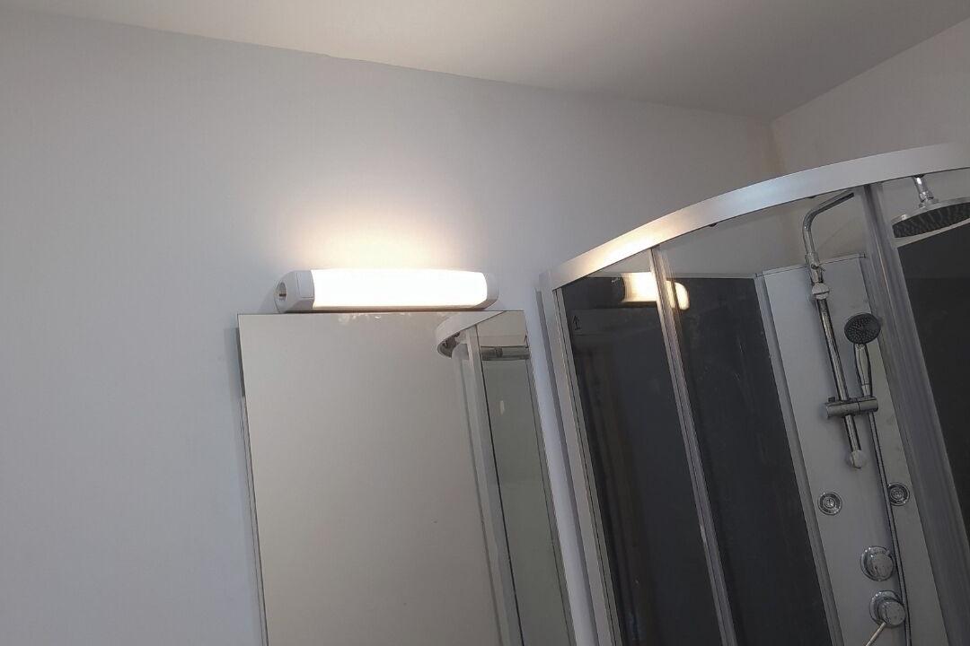 Photo of Bathroom in Fives