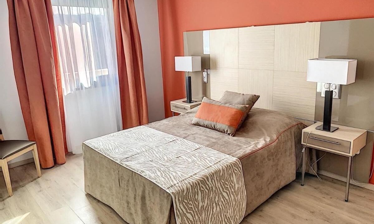 Photo of Bedroom in Montreuil