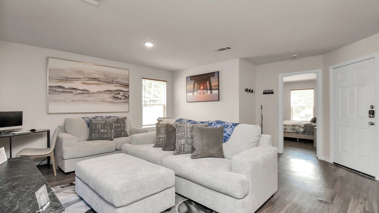 Photo of Livingroom in Houston