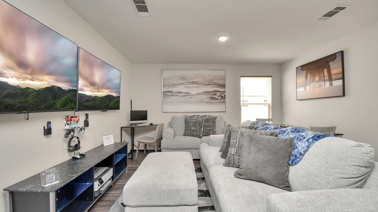 Photo of Livingroom in Houston