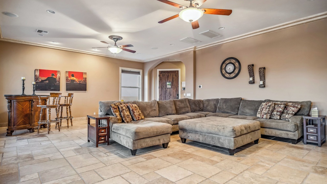 Photo of Livingroom in Bullhead City