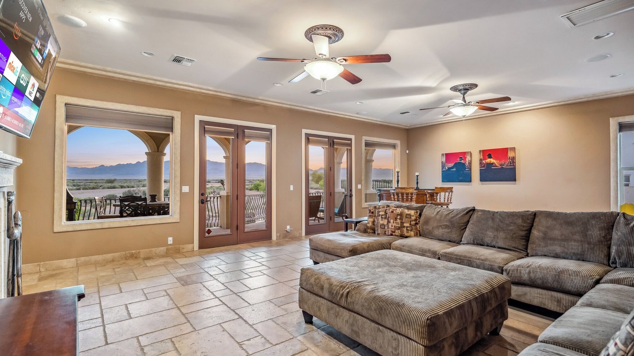 Photo of Livingroom in Bullhead City
