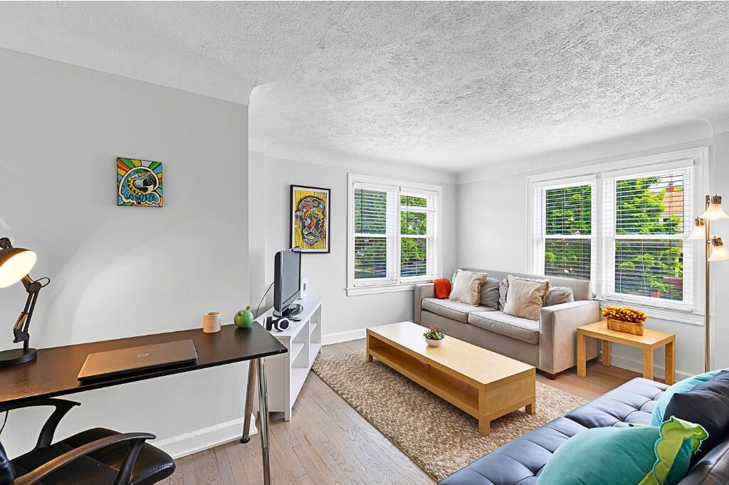 Photo of Livingroom in Royal Oak