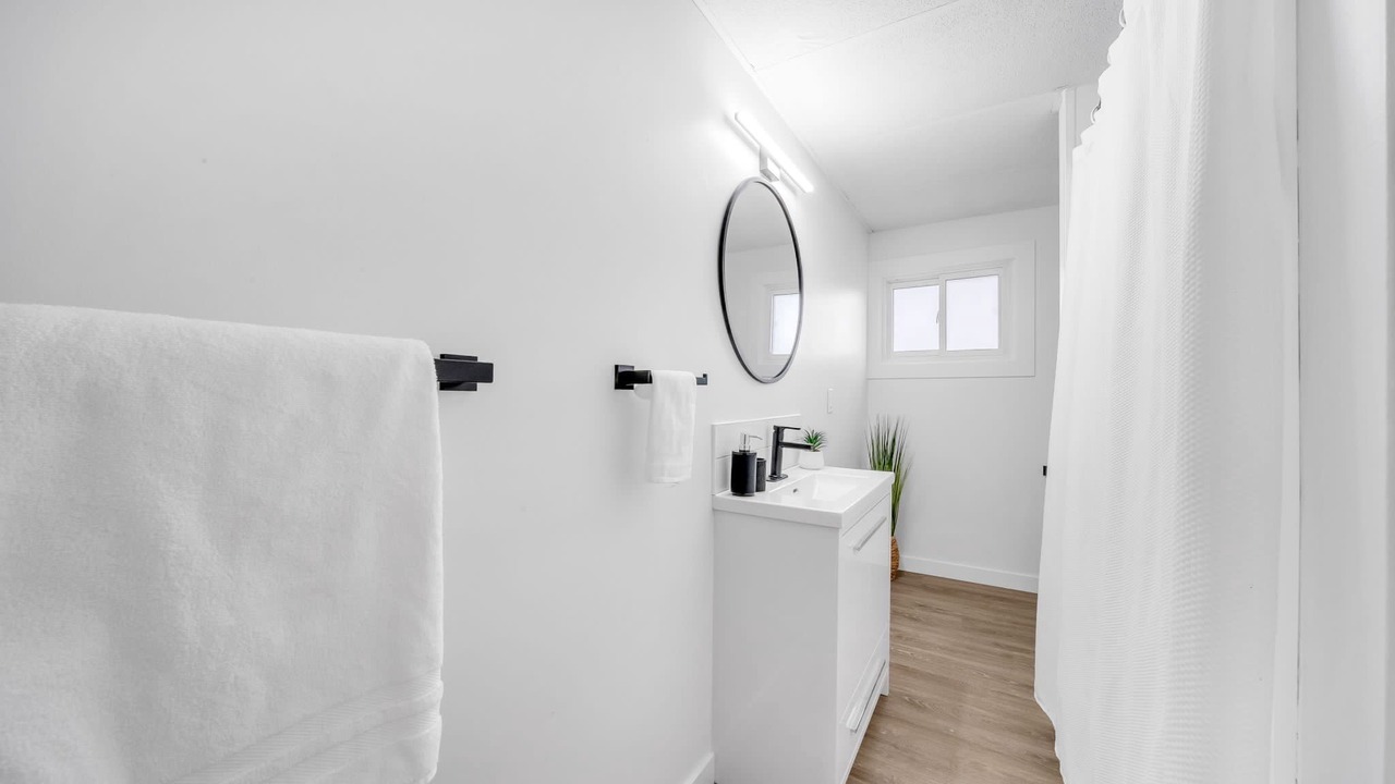 Photo of Bathroom in LaSalle