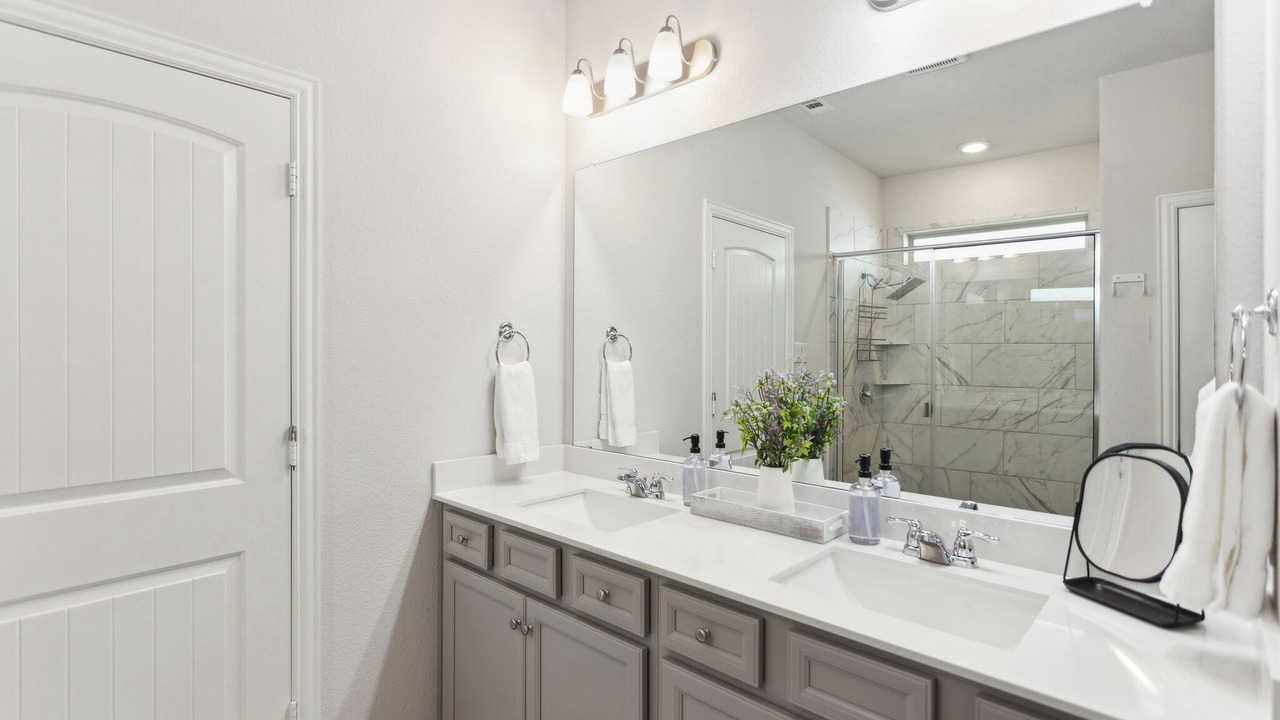 Photo of Bathroom in Justin