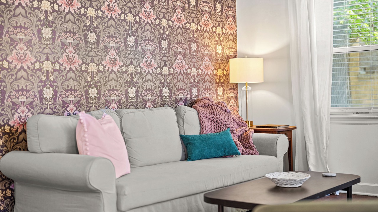 Photo of Livingroom in University District