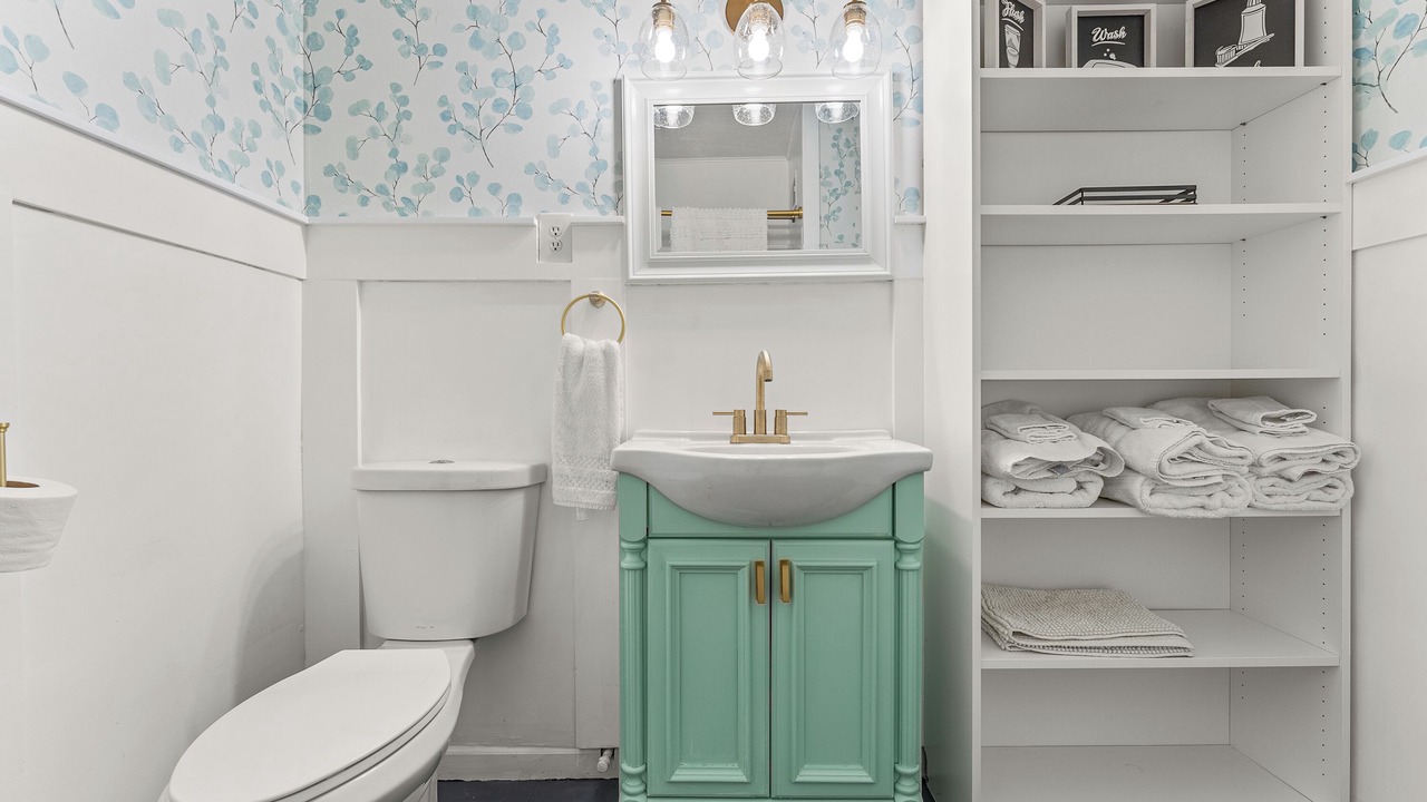 Photo of Bathroom in University District