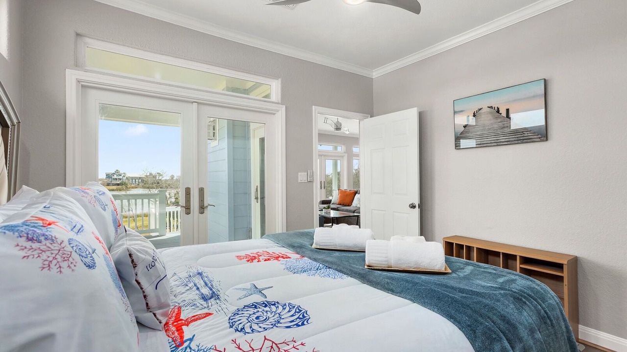 Photo of Bedroom in El Lago