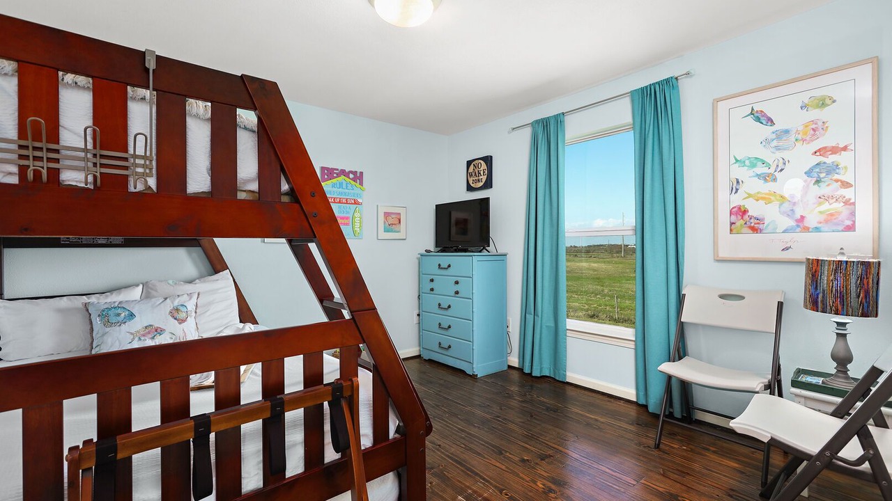 Photo of Bedroom in Bermuda Beach