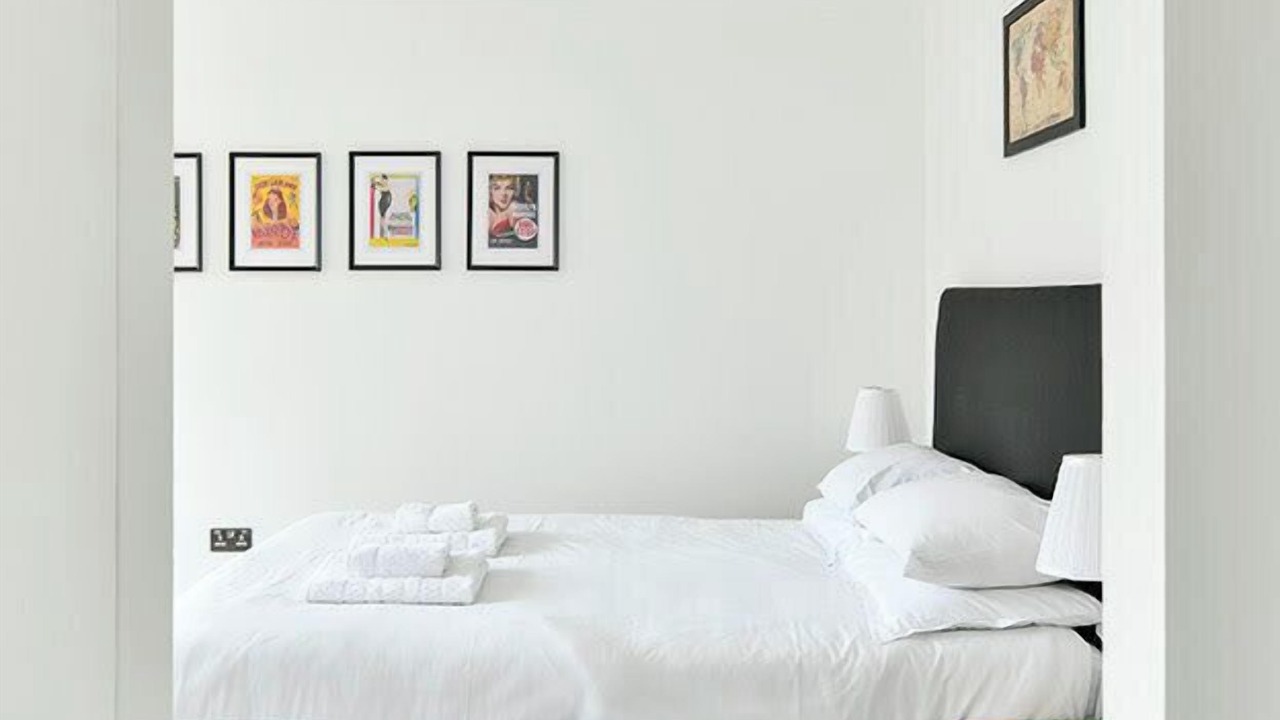 Photo of Bedroom in Brompton & Hans Town