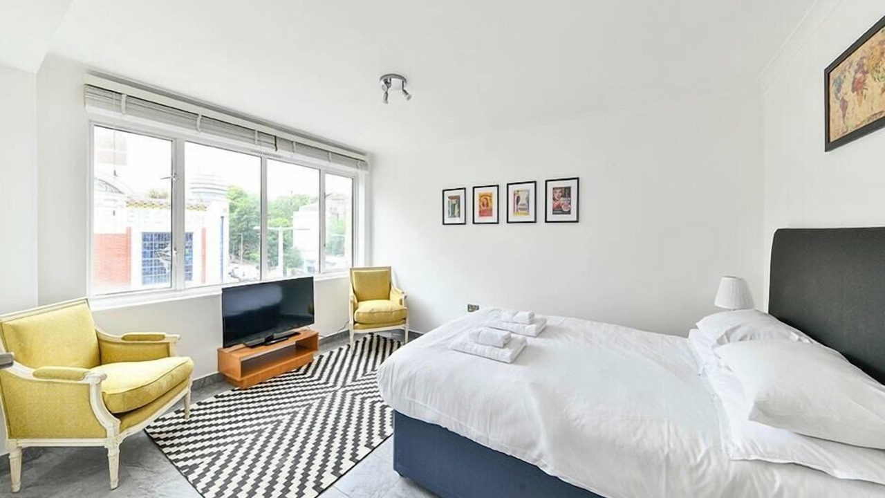 Photo of Others in Brompton & Hans Town