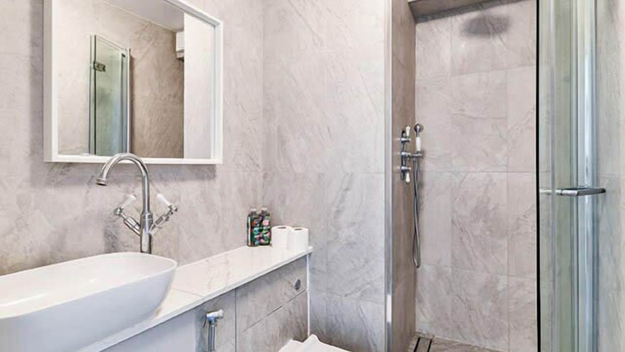 Photo of Bathroom in Brompton & Hans Town