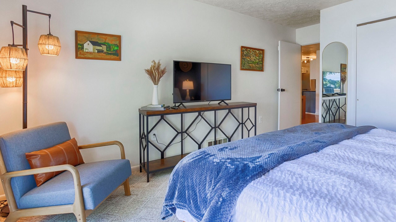 Photo of Bedroom in Seneca Falls