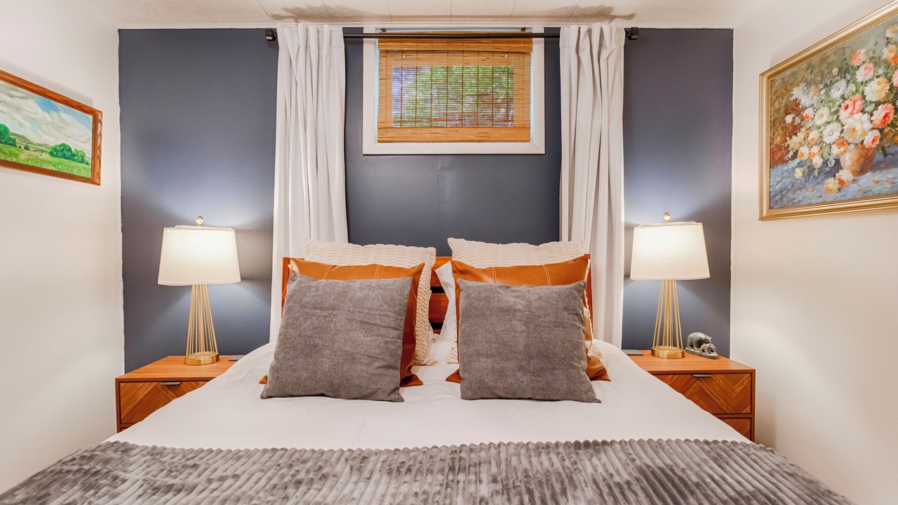 Photo of Bedroom in Seneca Falls