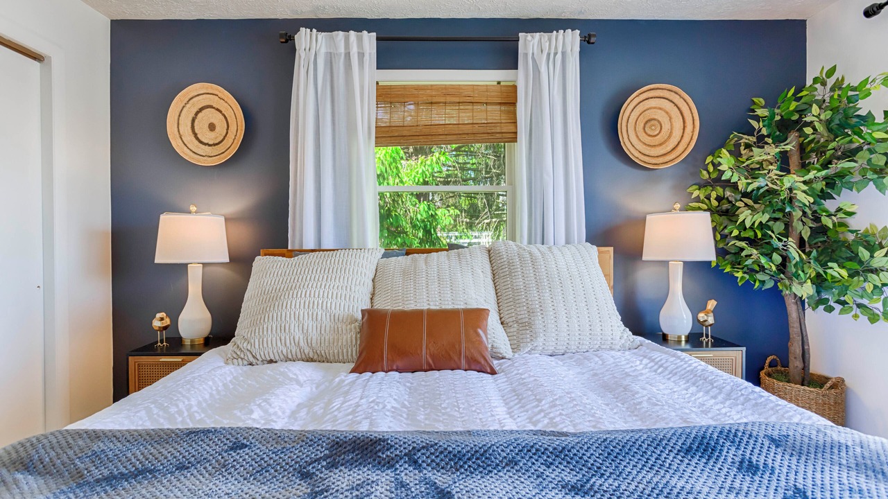 Photo of Bedroom in Seneca Falls