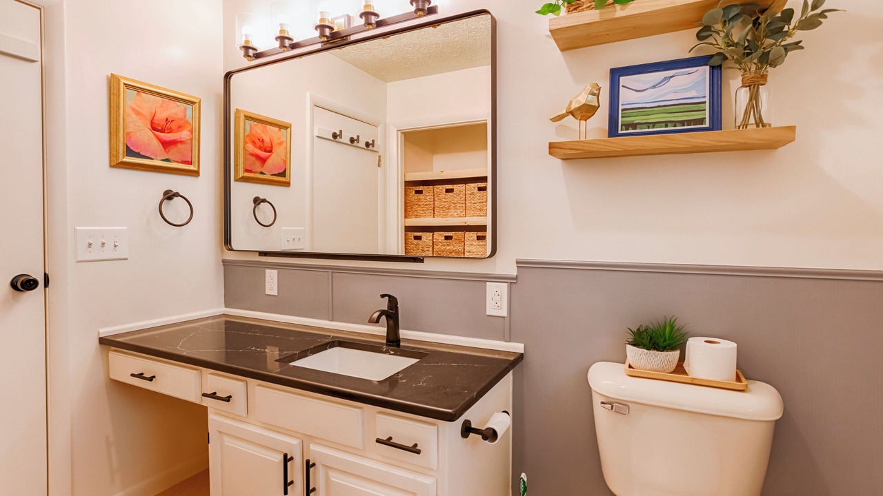Photo of Bathroom in Seneca Falls