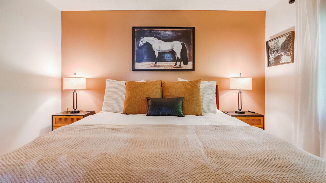 Photo of Bedroom in Seneca Falls