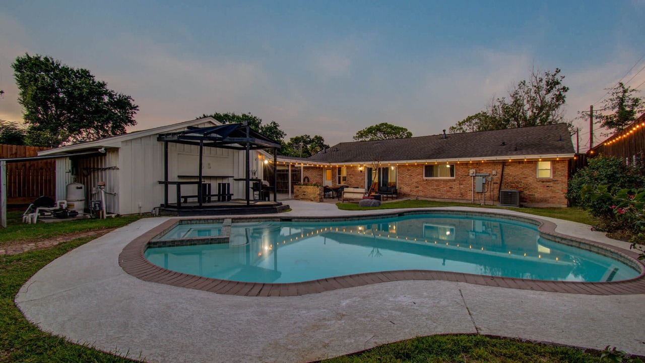 Photo of Outdoor in Braeswood Place