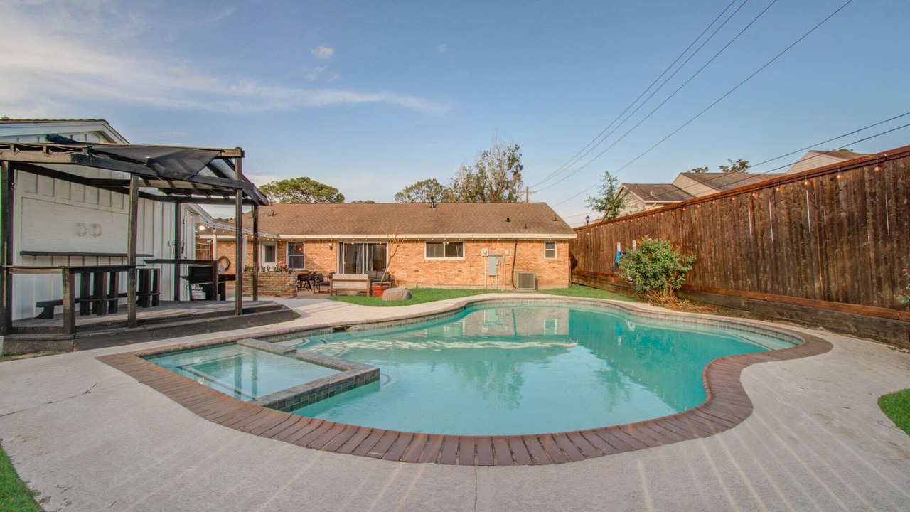 Photo of Outdoor in Braeswood Place