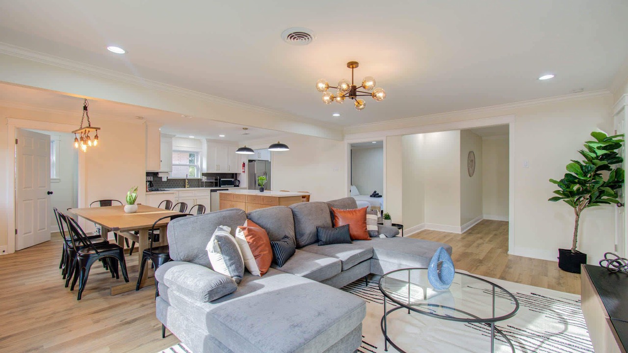 Photo of Bedroom in Braeswood Place