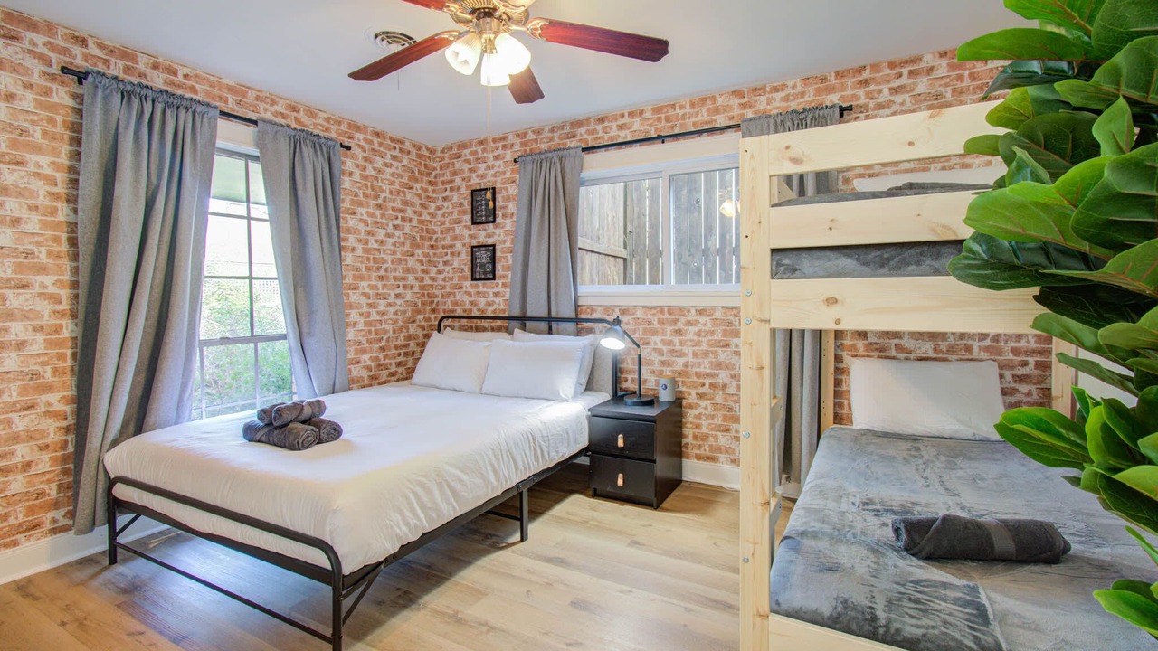 Photo of Bedroom in Braeswood Place
