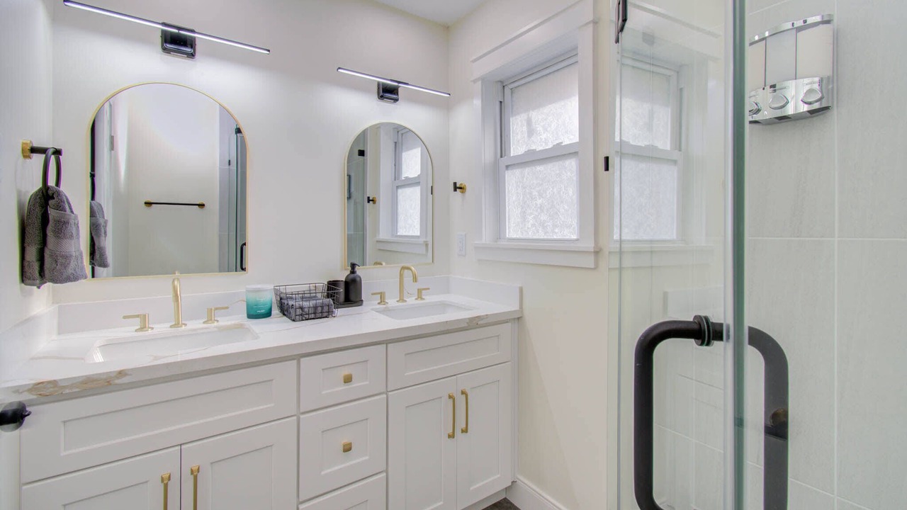 Photo of Bathroom in Braeswood Place