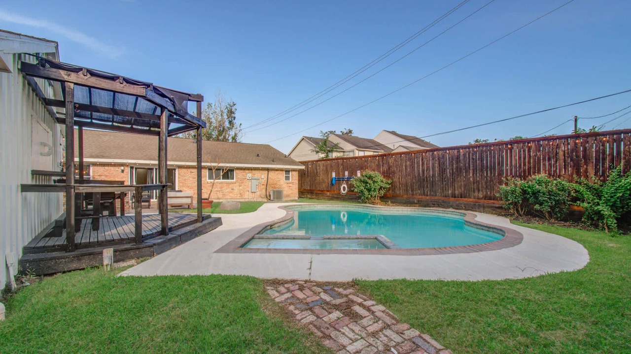 Photo of Outdoor in Braeswood Place